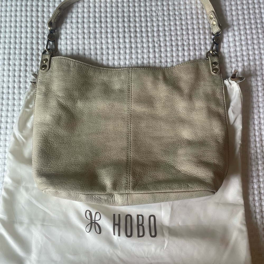 Hobo Cream Leather Shoulder Bag